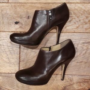 Brown Via Spiga dress booties heels size 9